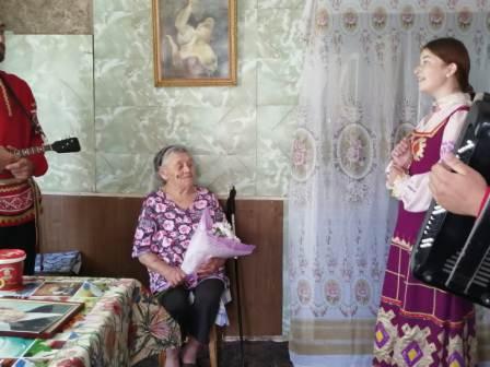 Музыкальное поздравление «С 95–летием»